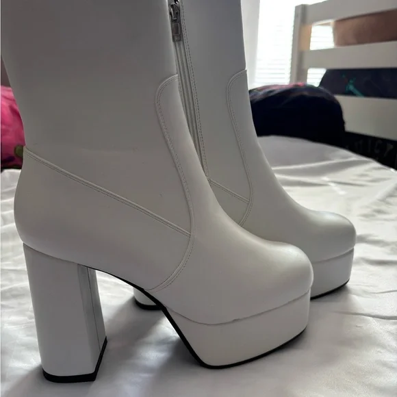White Platform Booties Boots Size 8 Dolls Kill Brand New - Picture 2 of 7